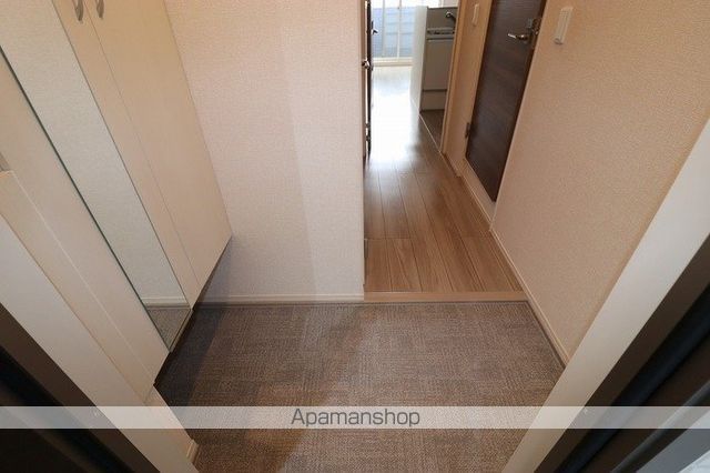 ＪＲ常磐線 馬橋駅 徒歩3分 3階建 築6年の玄関写真