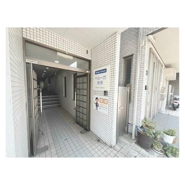 エントランス　最寄駅徒歩１分
