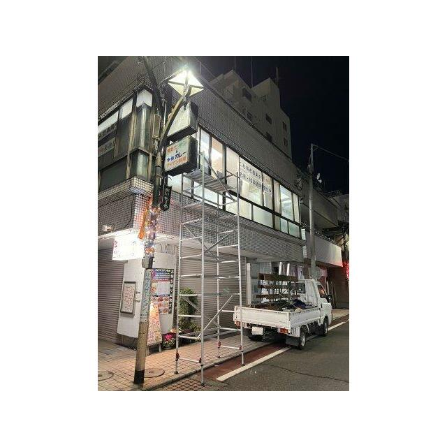 建物外観　シンプルで落ち着いたデザインの外観です