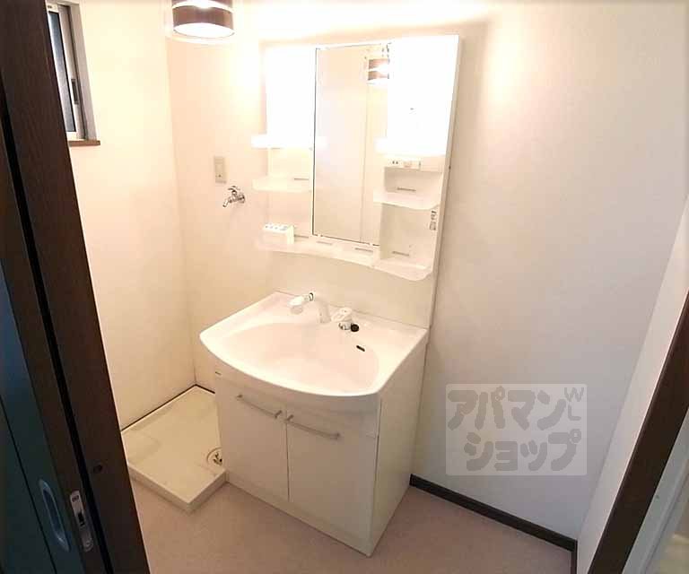 舟屋町貸家の内装写真
