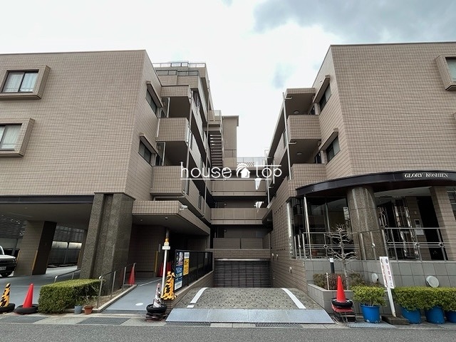 建物外観　グローリー甲子園