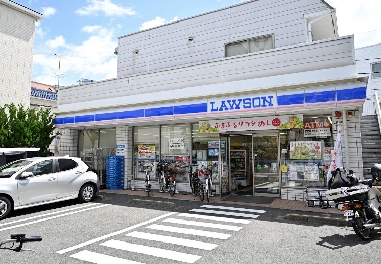 コンビニ　ローソン下北沢成徳前店（コンビニ）まで285m