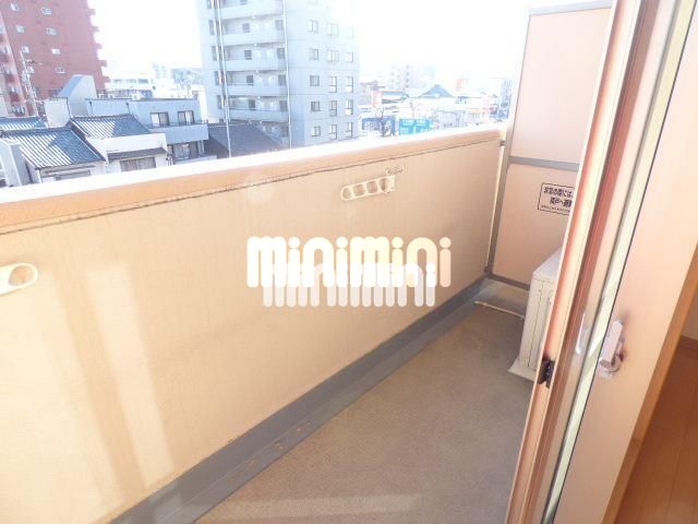 バルコニー　ベランダも広々していますね。
