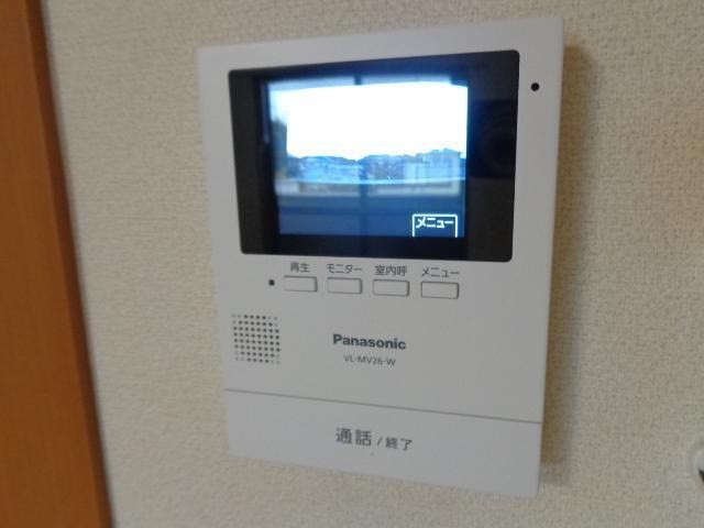 セキュリティ　安心のＴＶモニターホン付きです。