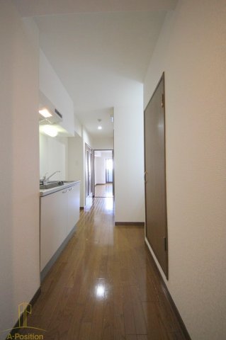 玄関　MARION KITAHORIE ANNEX