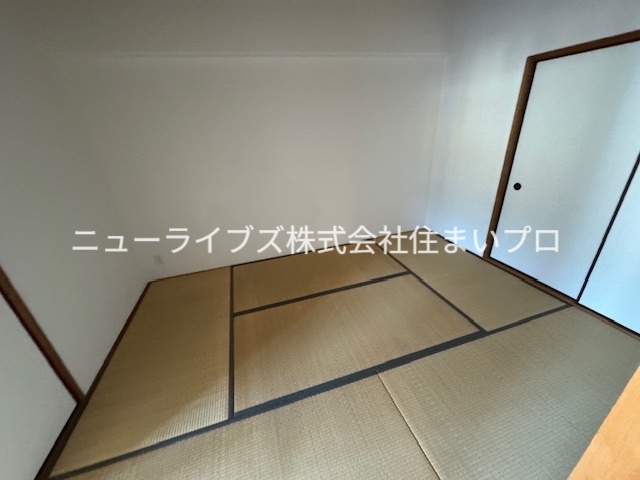 京阪本線 香里園駅 徒歩3分 8階建 築35年の内装写真