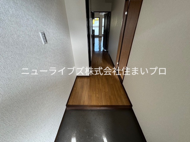 京阪本線 香里園駅 徒歩3分 8階建 築35年の玄関写真