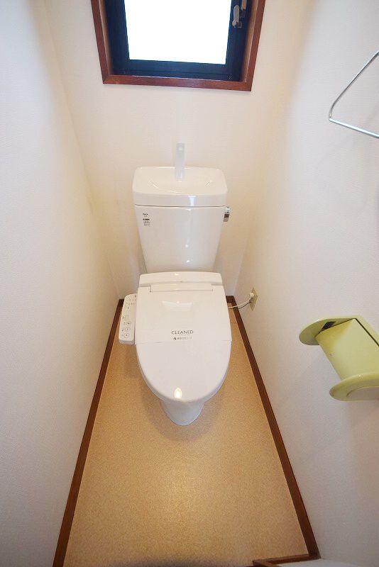 ＪＲ京浜東北線 浦和駅 徒歩11分 4階建 築36年のトイレ写真