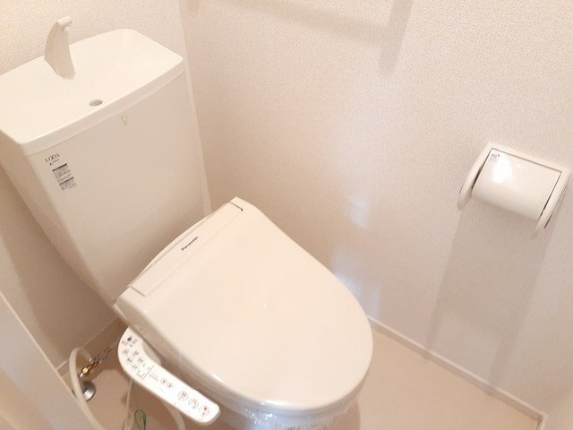 トイレ　シンプルで使いやすいトイレです