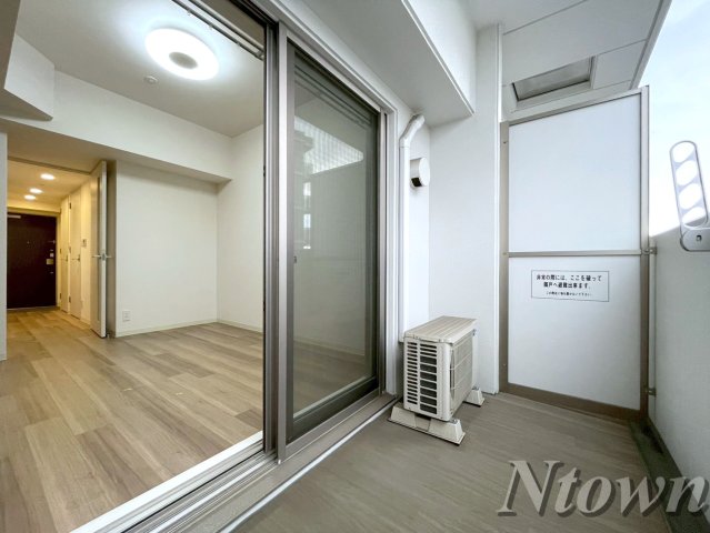 バルコニー　外からの目が気にならないバルコニーで洗濯物が干せます