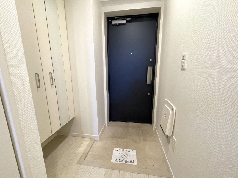 シャーメゾン神戸の玄関写真