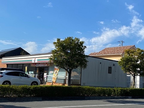 コンビニ　セブンイレブン富士市川成新町店（コンビニ）まで244m