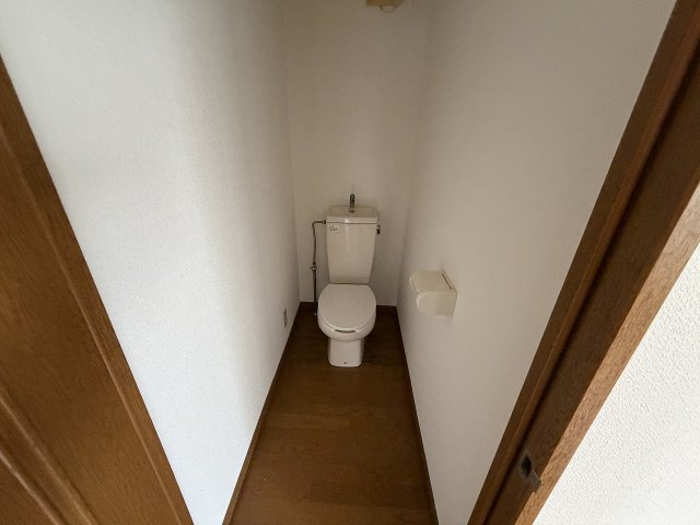 トイレ　落ち着いたトイレです