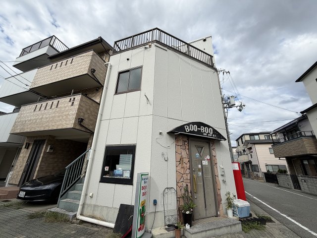 建物外観　外観は落ち着いています