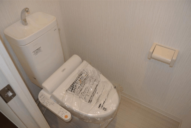 トイレ　※別部屋参考写真