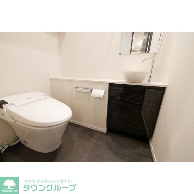 コンフォリア新宿イーストサイドタワーのトイレ写真