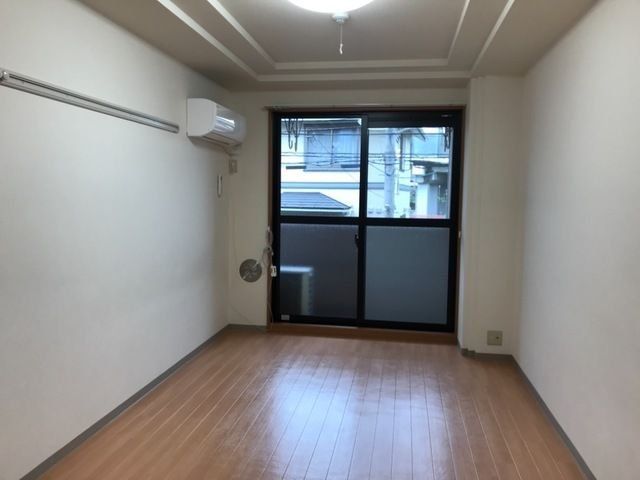 パルティールコトブキの居間写真