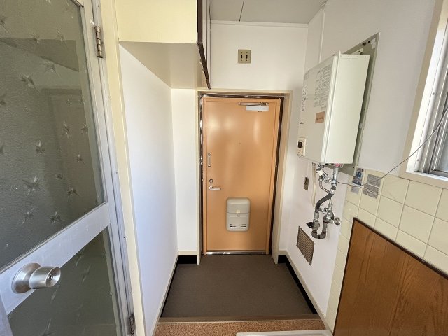 本宮マンションの玄関写真
