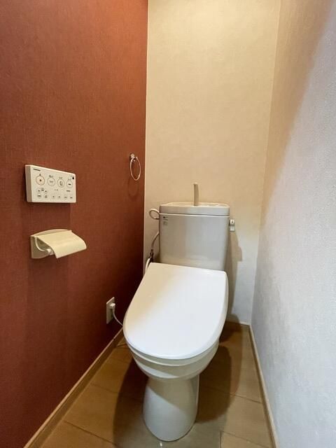 東急東横線 日吉駅 徒歩6分 2階建 築22年のトイレ写真
