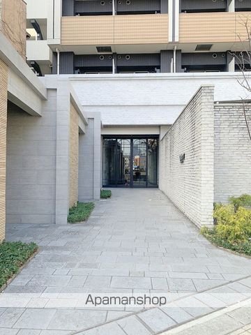 地下鉄中央線 阿波座駅 徒歩10分 11階建 築11年の外観写真