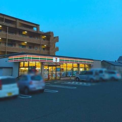 コンビニ　セブンイレブン　姫路岡田店（コンビニ）まで976m