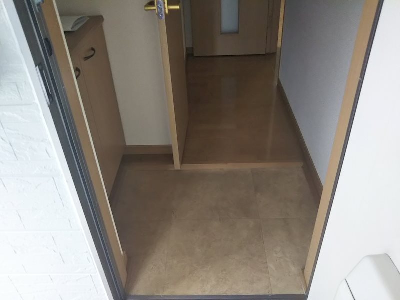 玄関　他号室参照写真