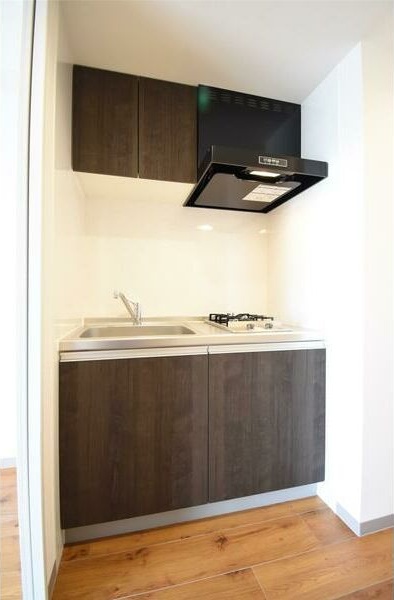 キッチン　※同タイプの写真となり、実際のお部屋とは異なる場合があります
