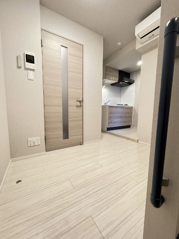 居室・リビング　こちらの居間で趣味の時間をお楽しみください