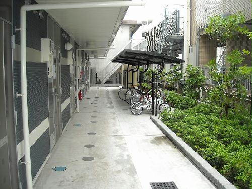 その他共有部分　屋根付き駐輪場