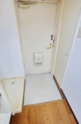小田急線 読売ランド前駅 徒歩8分 2階建 築35年の玄関写真