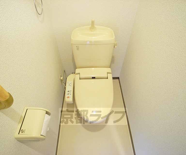 トイレ　もちろんウォッシュレットつきです