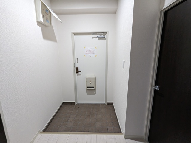 アフィデ古川の玄関写真