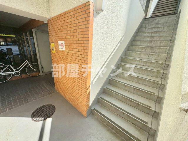 ＪＲ中央本線 鶴舞駅 徒歩2分 9階建 築41年の外観写真