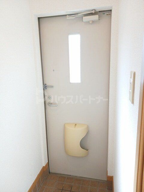 グレイスコートの玄関写真