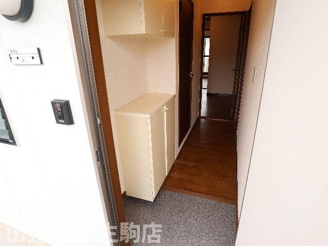 近鉄生駒線 一分駅 徒歩5分 2階建 築31年の玄関写真