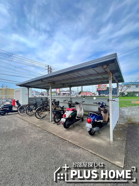 ＪＲ阪和線 紀伊中ノ島駅 徒歩21分 3階建 築28年の外観写真