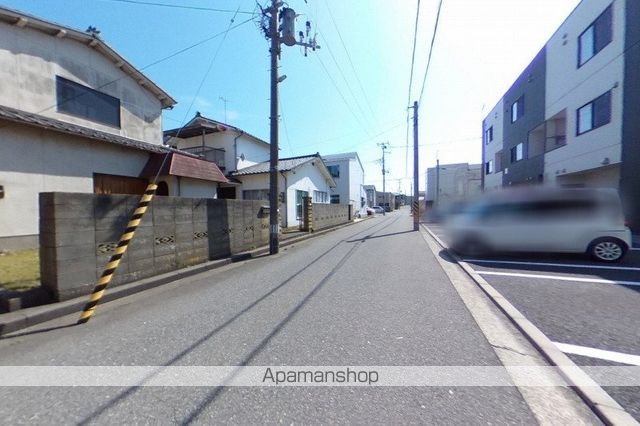 その他　前面道路（その他）まで0m