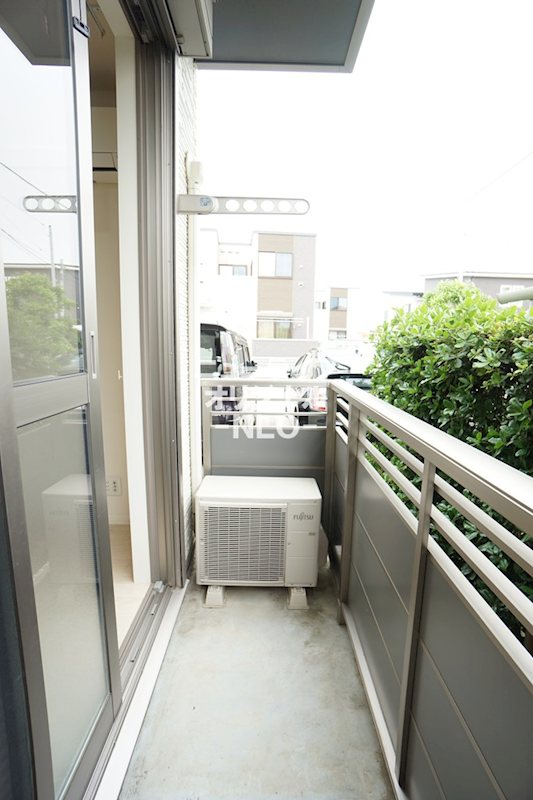 バルコニー　植栽が高いので外からの視線も気になりません☆