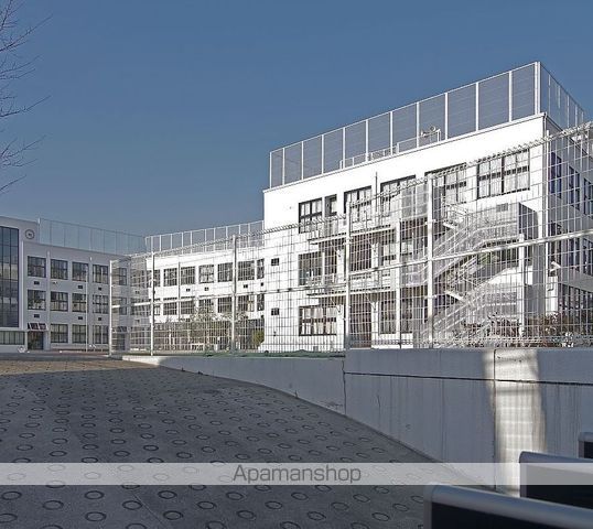 小学校　港区立高輪台小学校（小学校）まで562m