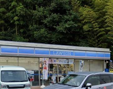 コンビニ　ローソン横浜都筑東方町店（コンビニ）まで613m