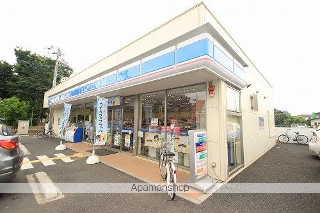コンビニ　ローソン坂戸溝端町店（コンビニ）まで800m