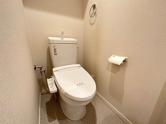 トイレ　※別部屋の写真です