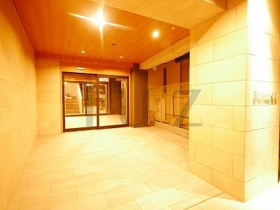 エントランス　高級感のあるエントランスです！