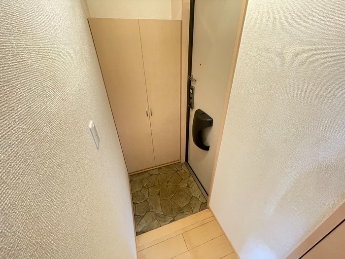 ＪＲ呉線 呉駅 徒歩40分 2階建 築23年の玄関写真