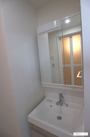 洗面設備　同一仕様写真
