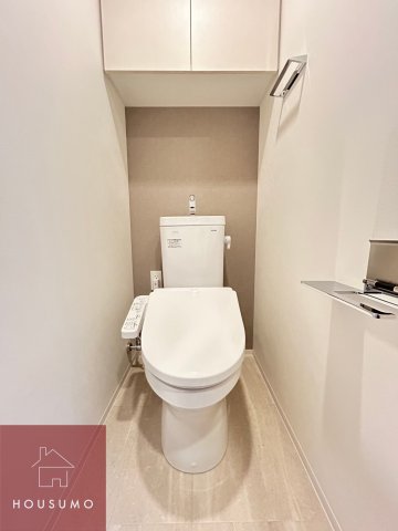 コンフォリア・リヴ江坂江の木町Qのトイレ写真