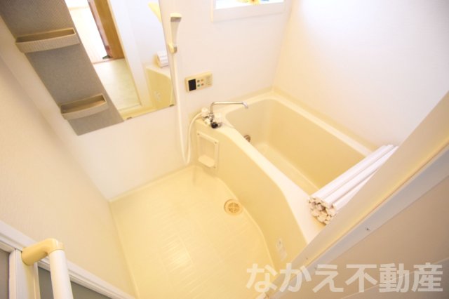 ＪＲ牟岐線 地蔵橋駅 徒歩16分 3階建 築25年の風呂写真