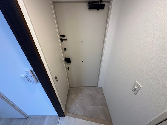 玄関　※別部屋の写真です