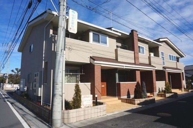 ＪＲ京浜東北線 大宮駅 バス乗車時間：15分 最寄りバス停で下車 徒歩5分 築14年