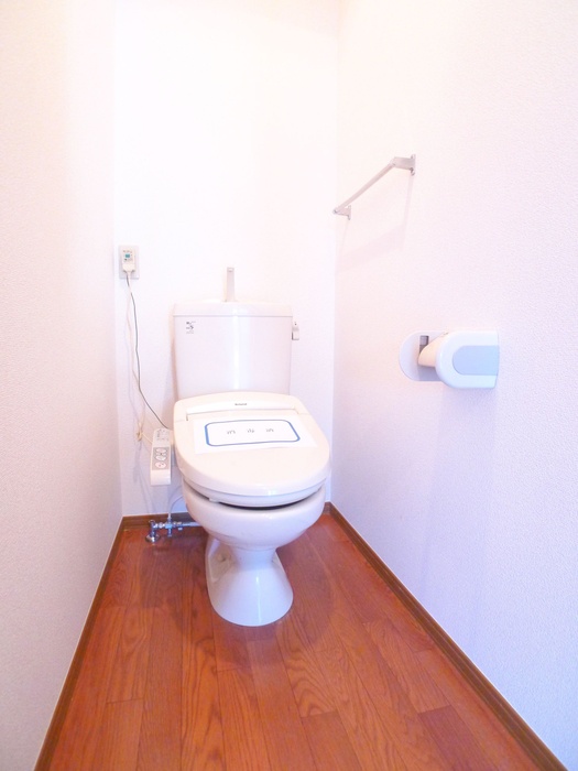 ファミーユ低見台のトイレ写真